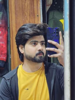 Hassan Raza playing Flying Chess Game in Karachi and sharing real earning experience